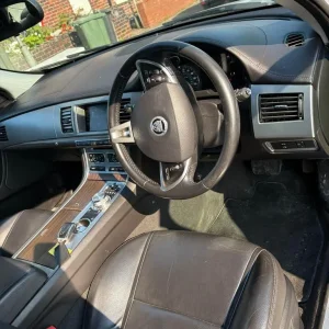 Jaguar XF Luxury 2.2d - Image 6