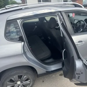 2015 Peugeot 2008 1.2 PureTech Active 5dr HATCHBACK Petrol Manual - Image 5