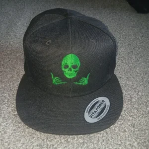 3x Mens Skull Snapback Hats like new worn once - Image 3