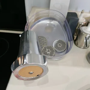 New Kenwood Titanium Food Processor with assessories - Image 3