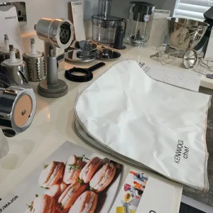 New Kenwood Titanium Food Processor with assessories - Image 6