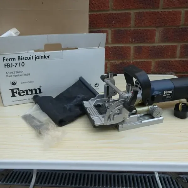 Biscuit Jointer