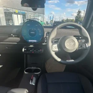 2025 MINI Cooper 2.0 S Sport 3dr Auto HATCHBACK PETROL Automatic - Image 4