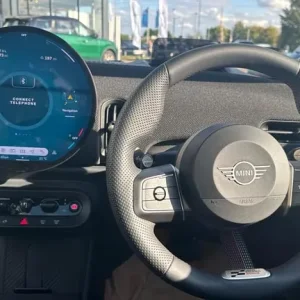 2025 MINI Cooper 2.0 S Sport 3dr Auto HATCHBACK PETROL Automatic - Image 5