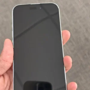 iPhone 15 - Mint Condition, 128GB, Green - Image 5