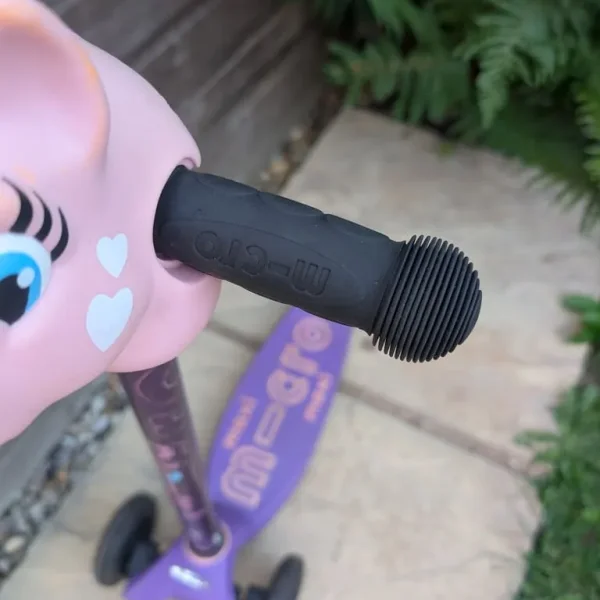 Micro Maxi scooter with light up wheels and unicorn head