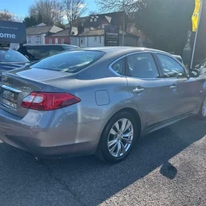 2012 Infiniti M 3.5 35h V6 GT Premium Saloon 4dr Petrol Hybrid Auto Euro 5 (s/s) (364 ps) Saloon ... - Image 2