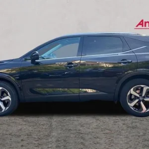 2022 Nissan Qashqai 1.3 DiG-T MH Premiere Edition 5dr MANUAL Hatchback Petrol Manual - Image 6