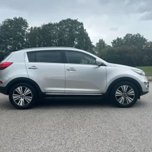 2014 Kia Sportage 1.7 CRDi EcoDynamics 3 2WD Euro 5 (s/s) 5dr SUV Diesel Manual - Image 2