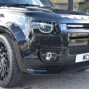 Land Rover Defender 3.0 D350 MHEV X-Dynamic HSE Hard Top SUV 3dr Diesel Auto 4WD SWB Euro 6 (s/ ... - Image 4