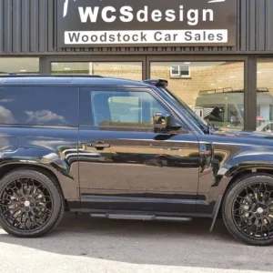 Land Rover Defender 3.0 D350 MHEV X-Dynamic HSE Hard Top SUV 3dr Diesel Auto 4WD SWB Euro 6 (s/ ... - Image 7