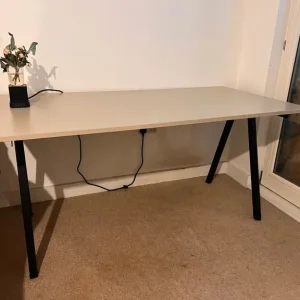 Spacious Desk Table – 160cm x 80cm