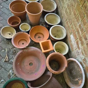 Garden pots