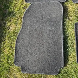 GENUINE RENAULT CLIO MK5 2019-2025 VELOUR CARPET FLOOR MATS SET - Image 3