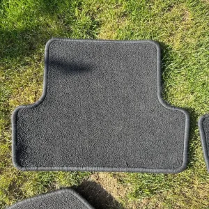 GENUINE RENAULT CLIO MK5 2019-2025 VELOUR CARPET FLOOR MATS SET - Image 5