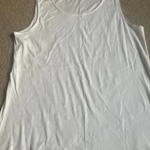 Vest size 22