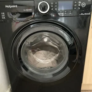 10k black hot point washing machine - Image 2