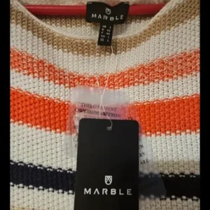 3 beautiful ladies jumpers - Image 5