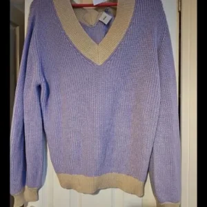 3 beautiful ladies jumpers - Image 6