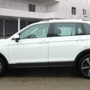 VOLKSWAGEN TIGUAN 2.0 TDI SE Navigation 2017 - Image 4