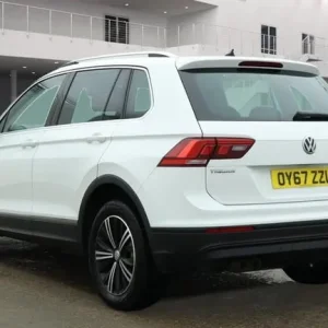VOLKSWAGEN TIGUAN 2.0 TDI SE Navigation 2017 - Image 5