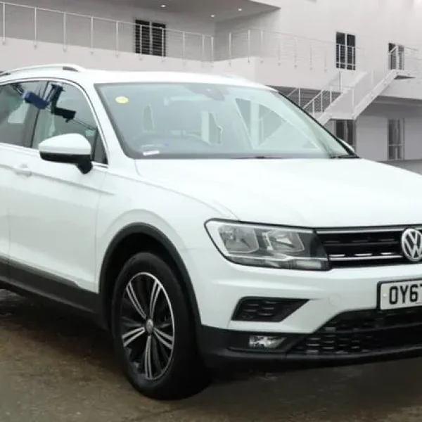 VOLKSWAGEN TIGUAN 2.0 TDI SE Navigation 2017