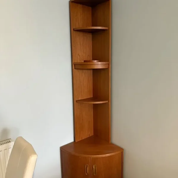 Corner unit