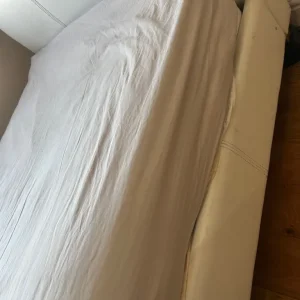 Single bed and mattress - Image 6
