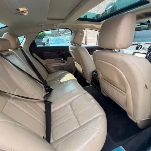 Jaguar SEDAN 5 LITRE - Image 8