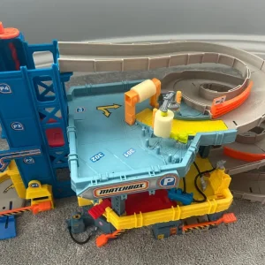 Matchbox Garage Playset - Image 2