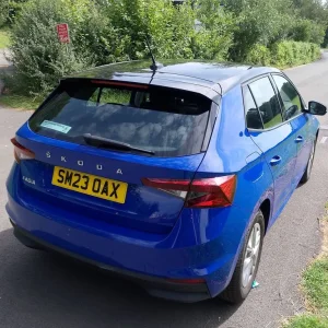 Skoda Fabia SE comfort 1.0 mpi 5 door hatchback 2023 / blue with black roof - Image 2