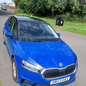 Skoda Fabia SE comfort 1.0 mpi 5 door hatchback 2023 / blue with black roof - Image 3