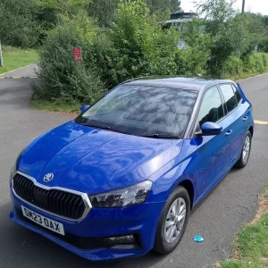 Skoda Fabia SE comfort 1.0 mpi 5 door hatchback 2023 / blue with black roof - Image 7