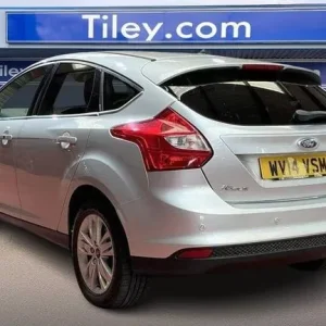 2014 Ford Focus 1.6T EcoBoost Titanium Navigator Euro 5 (s/s) 5dr ESTATE Petrol Manual - Image 7