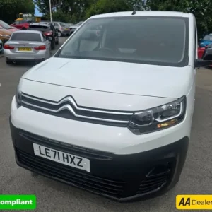 2022 Citroen Berlingo 1.5 BlueHDi 100PS SWB Euro 6 Van, 25,000 Miles, 1 owner, Full Service Hist... - Image 5