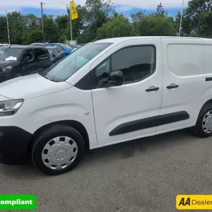 2022 Citroen Berlingo 1.5 BlueHDi 100PS SWB Euro 6 Van, 25,000 Miles, 1 owner, Full Service Hist... - Image 7