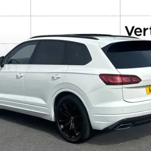 2021 Volkswagen Touareg 3.0 V6 TDI 4Motion Black Edition 5dr Tip Auto Diesel Estate Estate Diesel... - Image 2