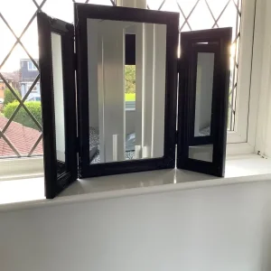 Black dressing table mirror