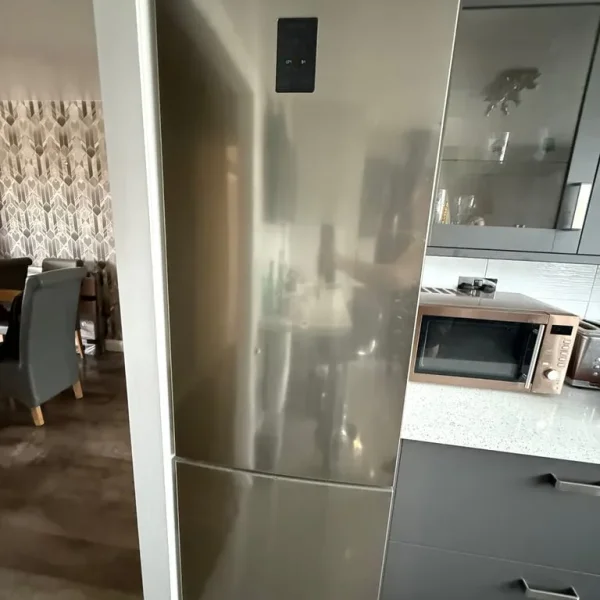 Fridge freezer