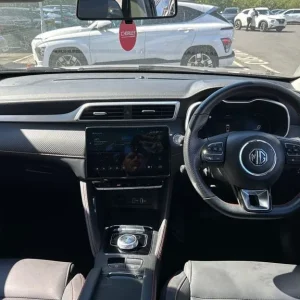 2022 MG MG ZS 72.6kWh Trophy Connect Long Range Auto 5dr SUV ELECTRIC Automatic - Image 7