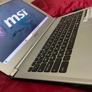 MSI gaming laptop quad core i5 8gb ram 256gb ssd MX 150 graphics - Image 2