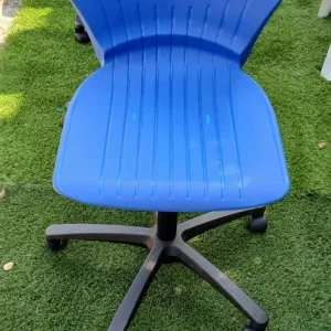 Office Chairs - Image 4