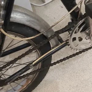 Raleigh Commando a blast from the past 1970s vintage bike needs a bit of love - Image 8