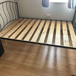 Double bed frame