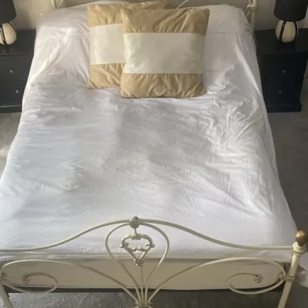 Cream & antique gold king size bed
