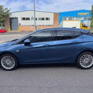 2016 Vauxhall Astra 1.0T 12V ecoFLEX Elite 5dr HATCHBACK PETROL Manual - Image 5