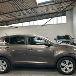 2013 Kia Sportage 1.7 CRDi ISG 2 5dr ESTATE Diesel Manual - Image 2