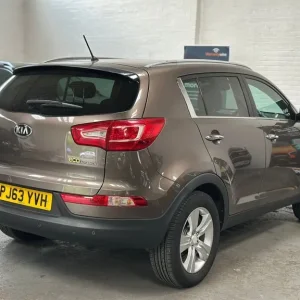 2013 Kia Sportage 1.7 CRDi ISG 2 5dr ESTATE Diesel Manual - Image 3