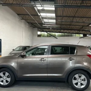 2013 Kia Sportage 1.7 CRDi ISG 2 5dr ESTATE Diesel Manual - Image 6