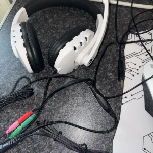 Gaming headset keyboard and mouse set - Image 4